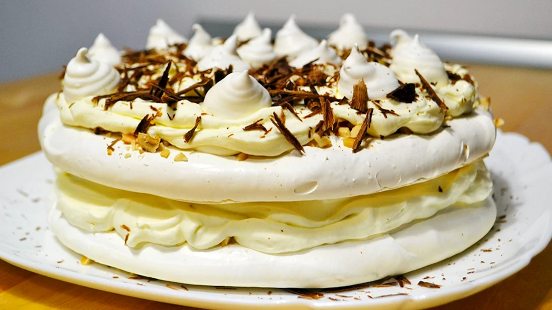 Торт безе с фундуком Hazelnut Meringue Cake