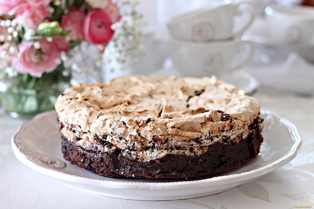 Торт безе с фундуком Hazelnut Meringue Cake