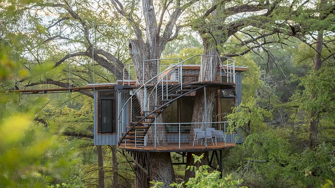 Treehouse домик на дереве