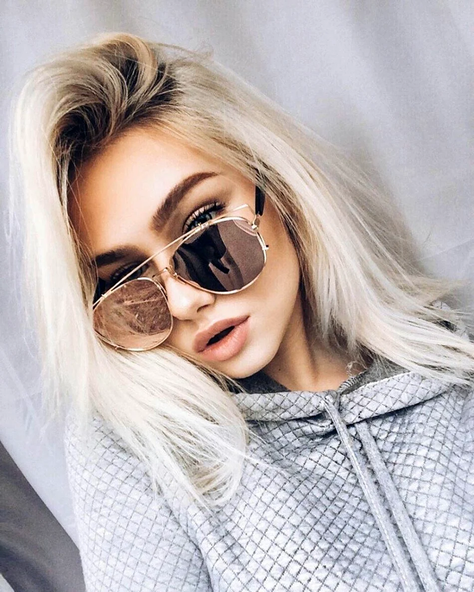 Злата Тихонова