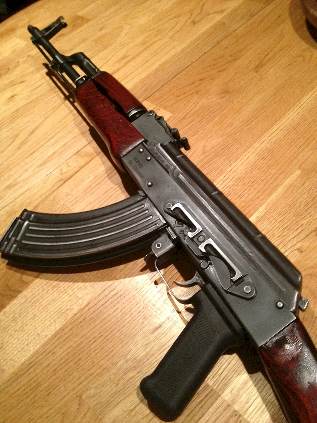 Автомат Калашникова АК-47