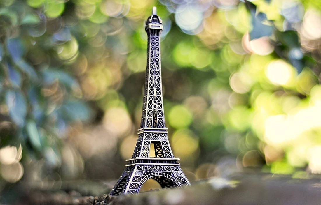 Эйфелева башня la Tour Eiffel
