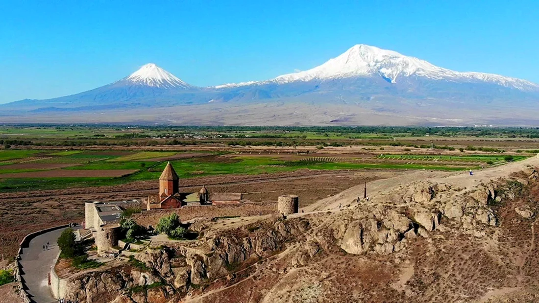 Гора Арарат и хор Вирап