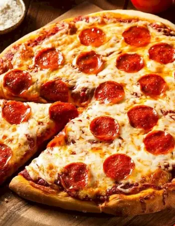 Итальянская пицца пепперони