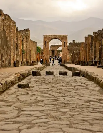 Италия развалины Помпеи