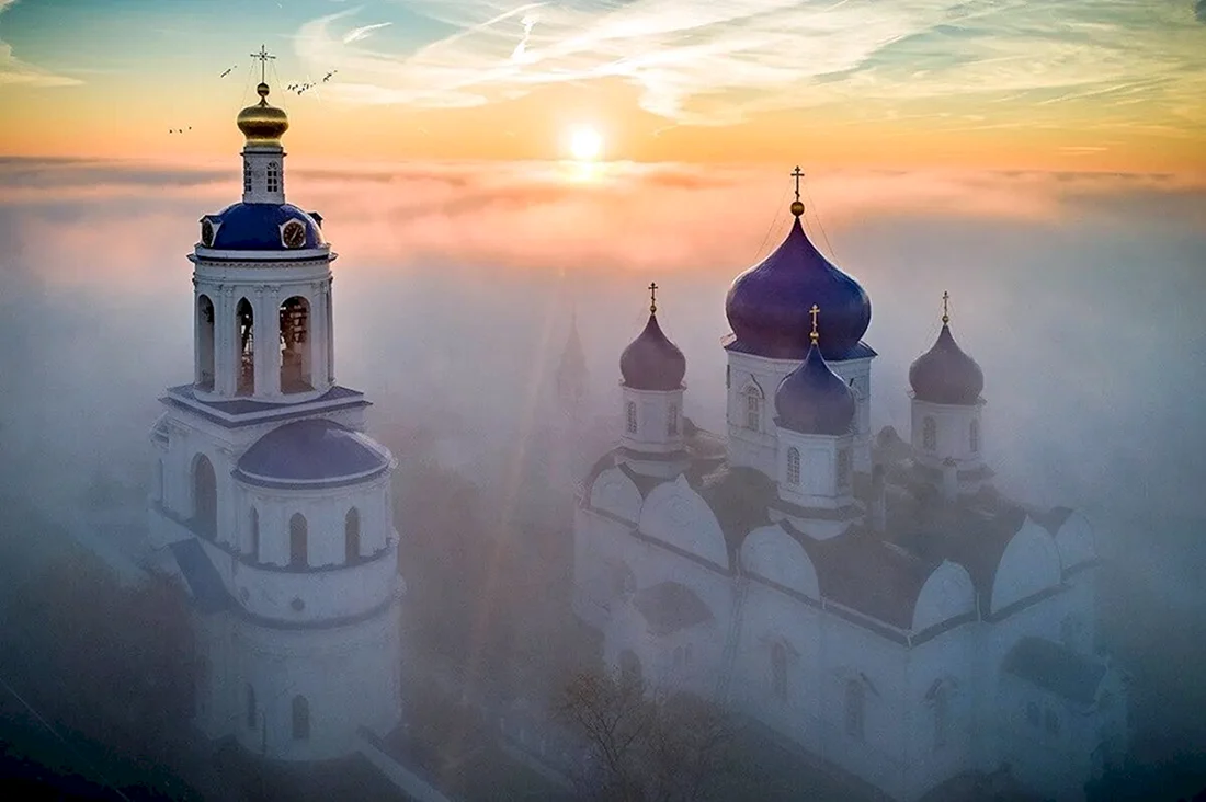 Колокольня Боголюбского монастыря