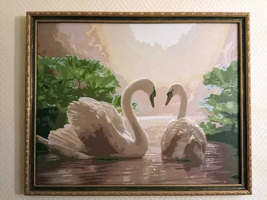 Пейзаж с лебедями