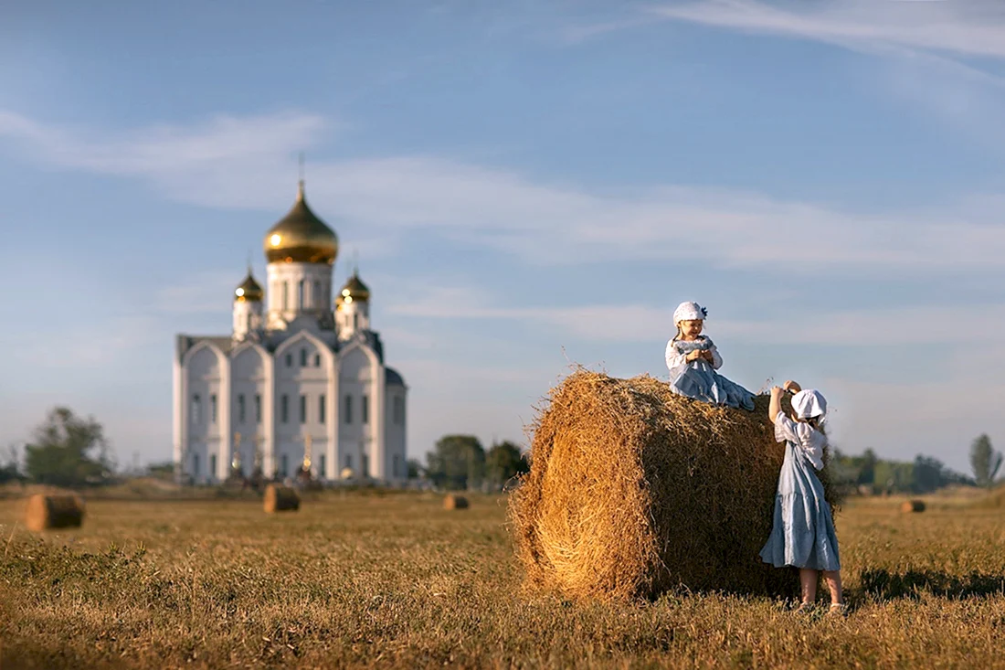 Церковь в поле