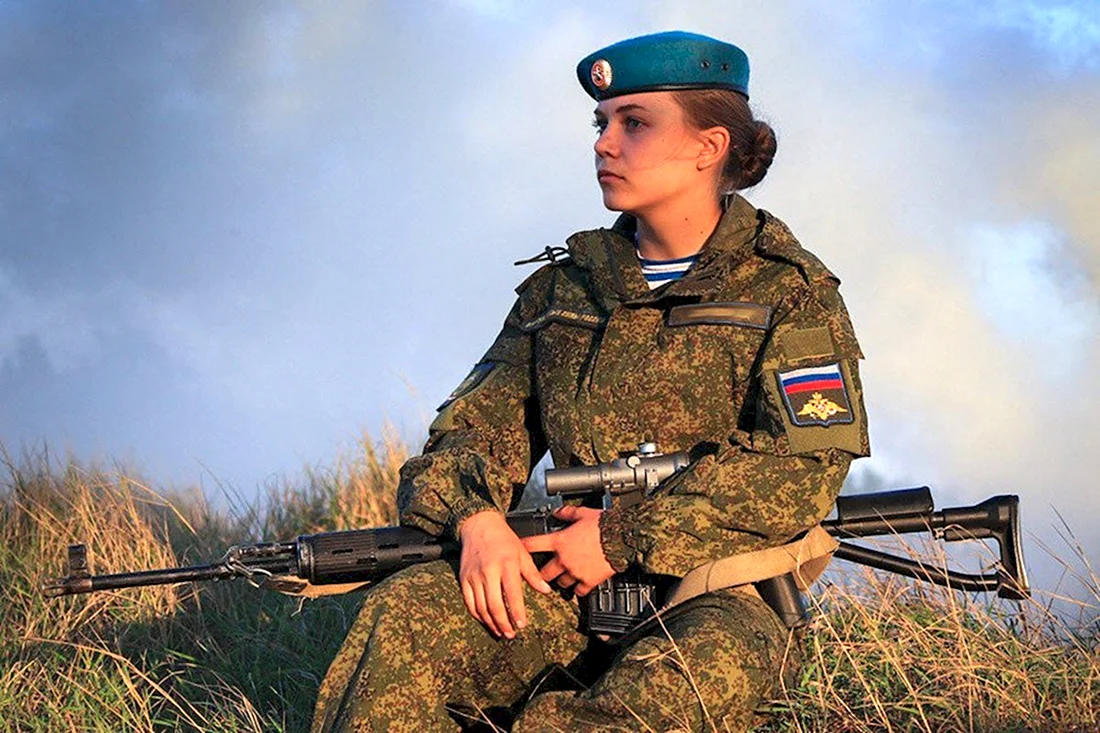 Женщины военнослужащие