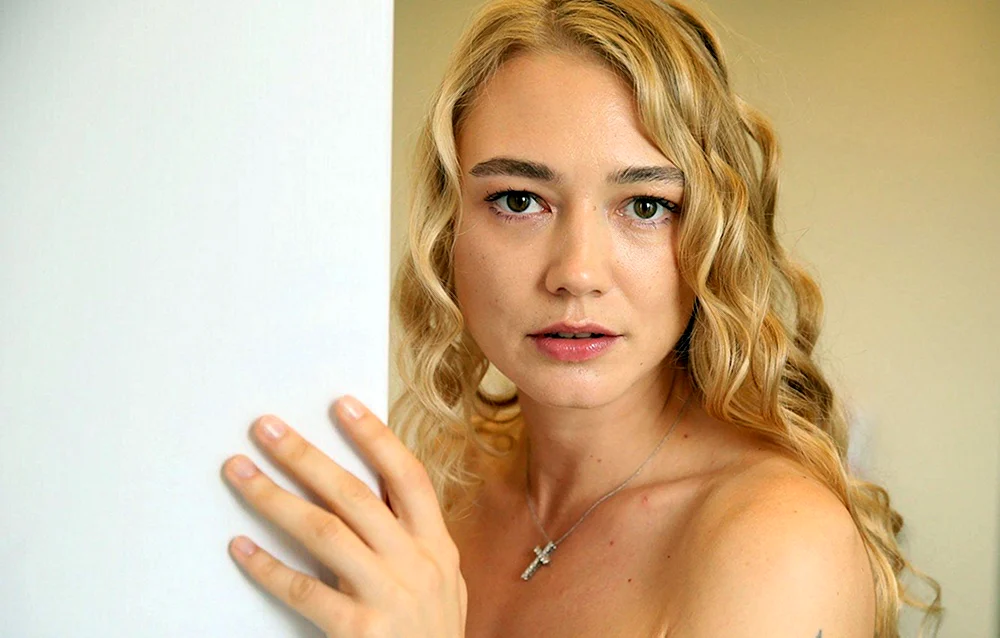 Актриса Оксана Акиньшина