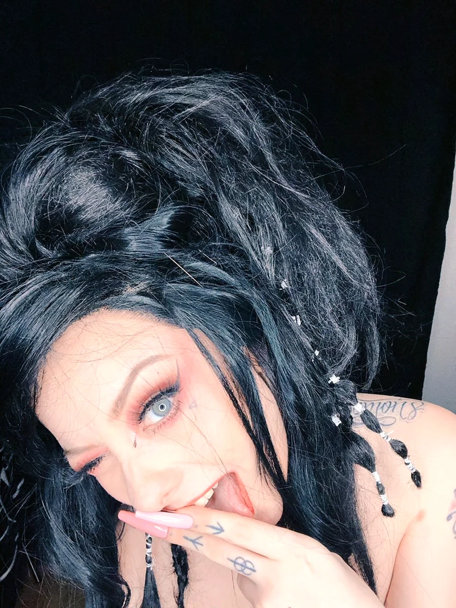 Alessa Savage 2022