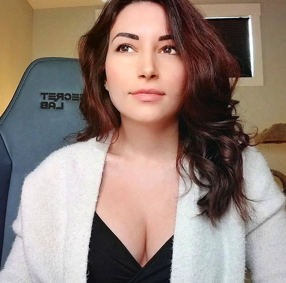 Alinity Divine
