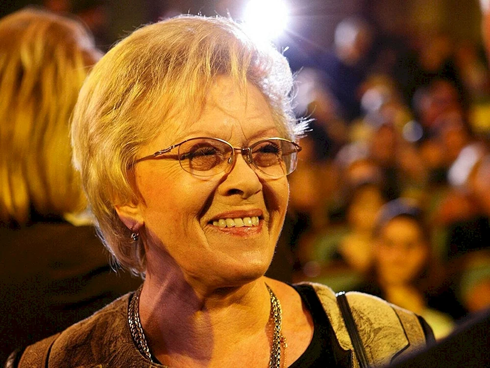 Алиса Фрейндлих