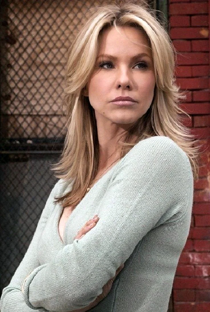 Andrea Roth