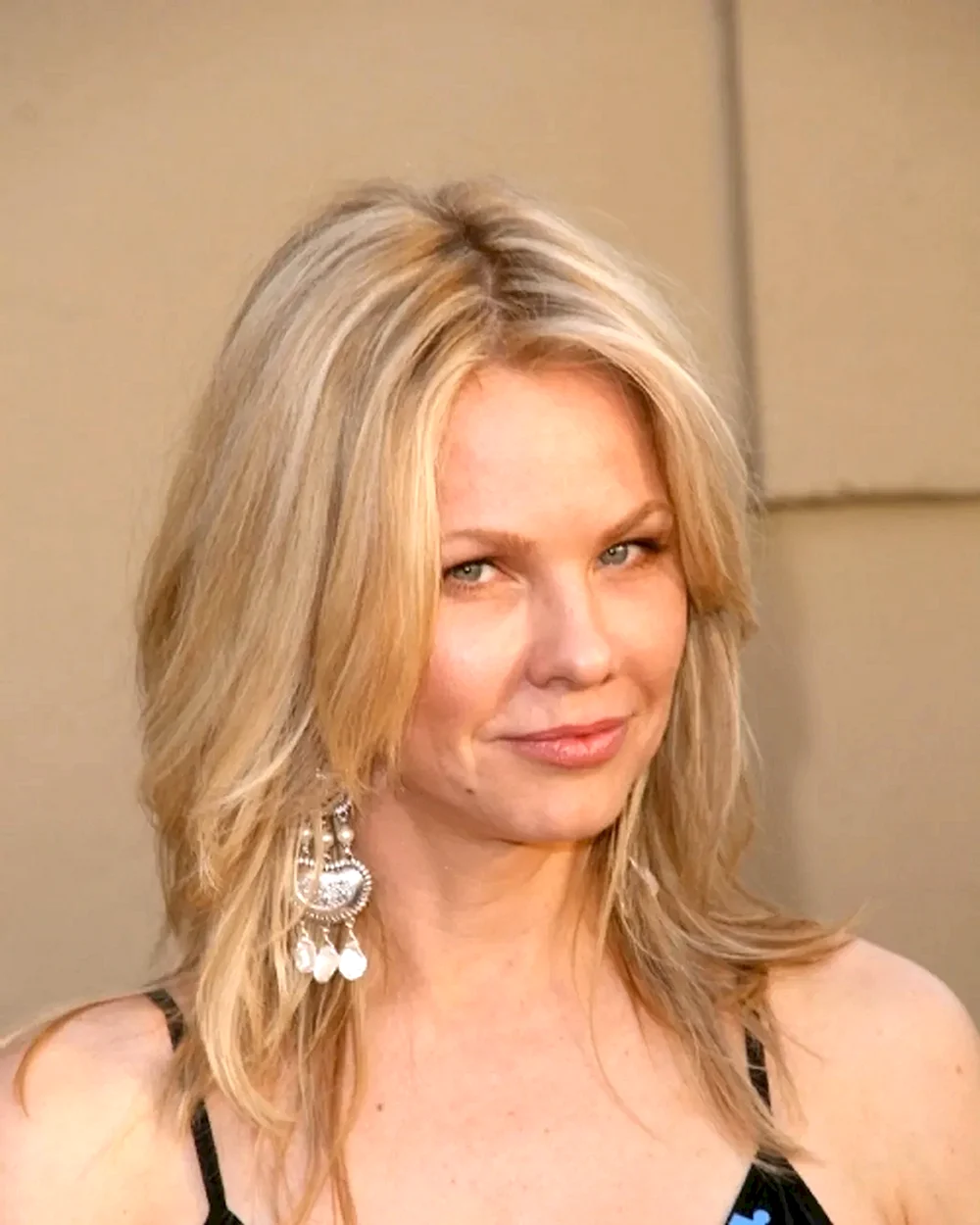 Andrea Roth