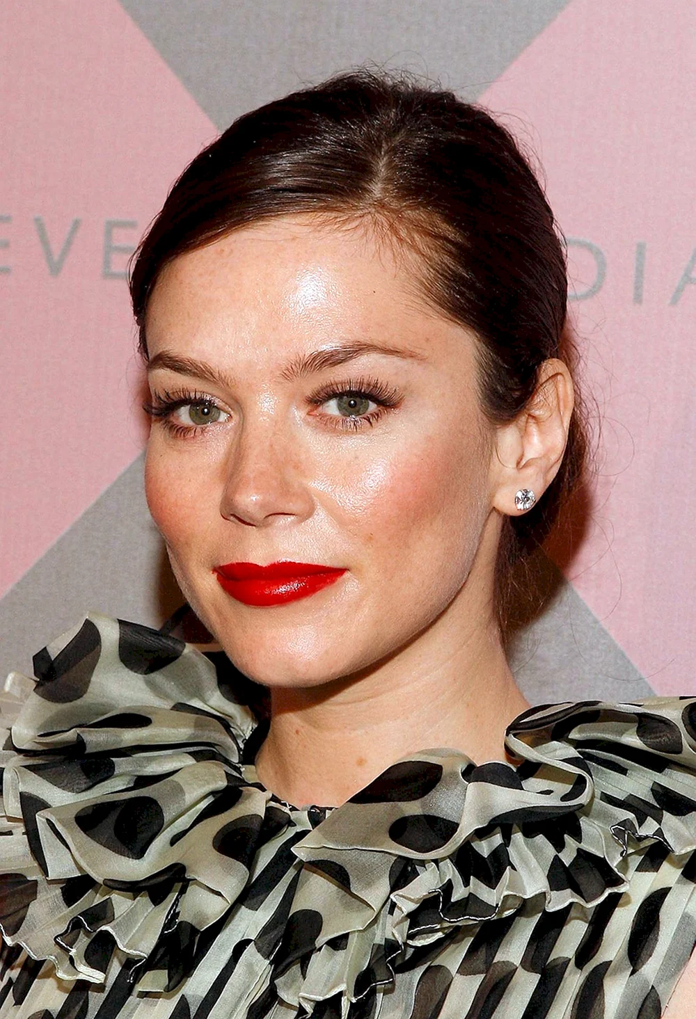 Anna Friel