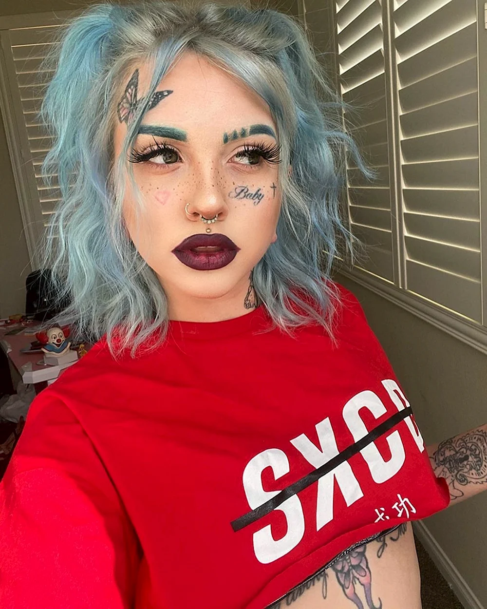Baby goth певица