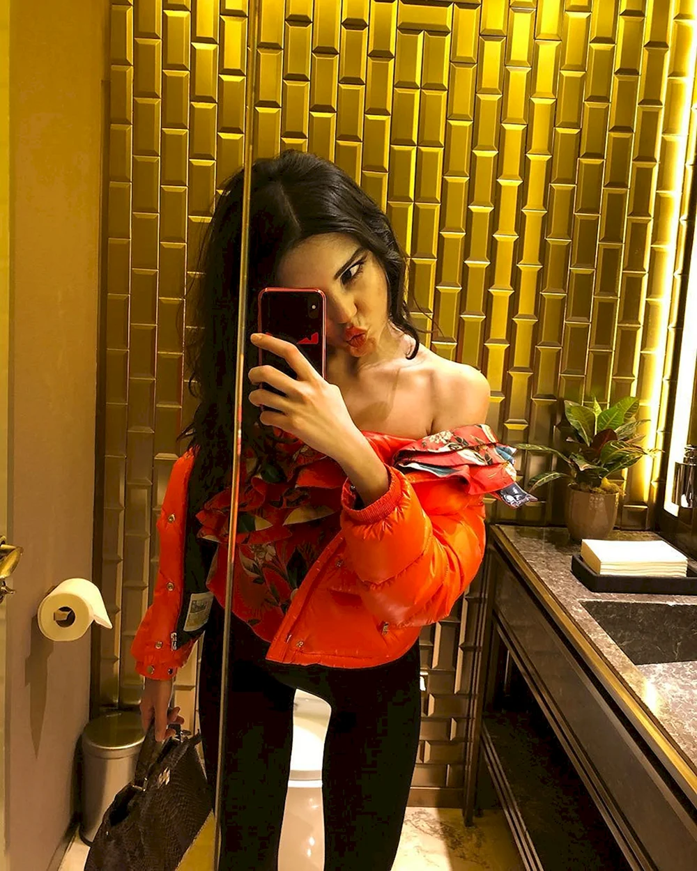 Бахар Джандан