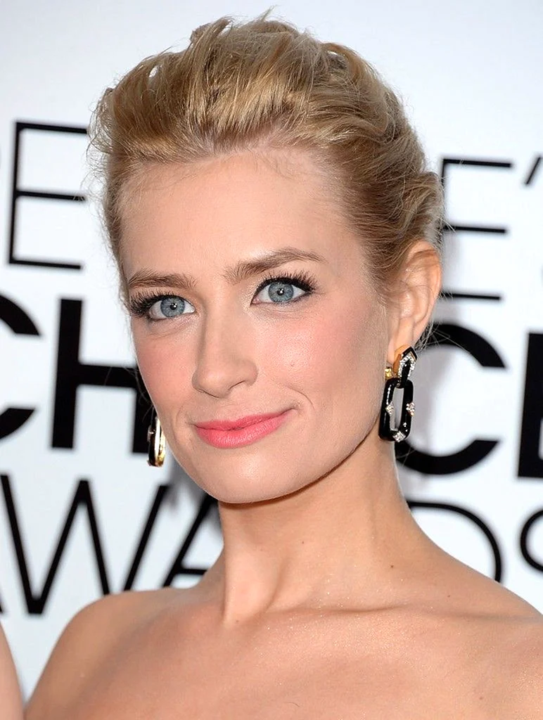 Beth Behrs
