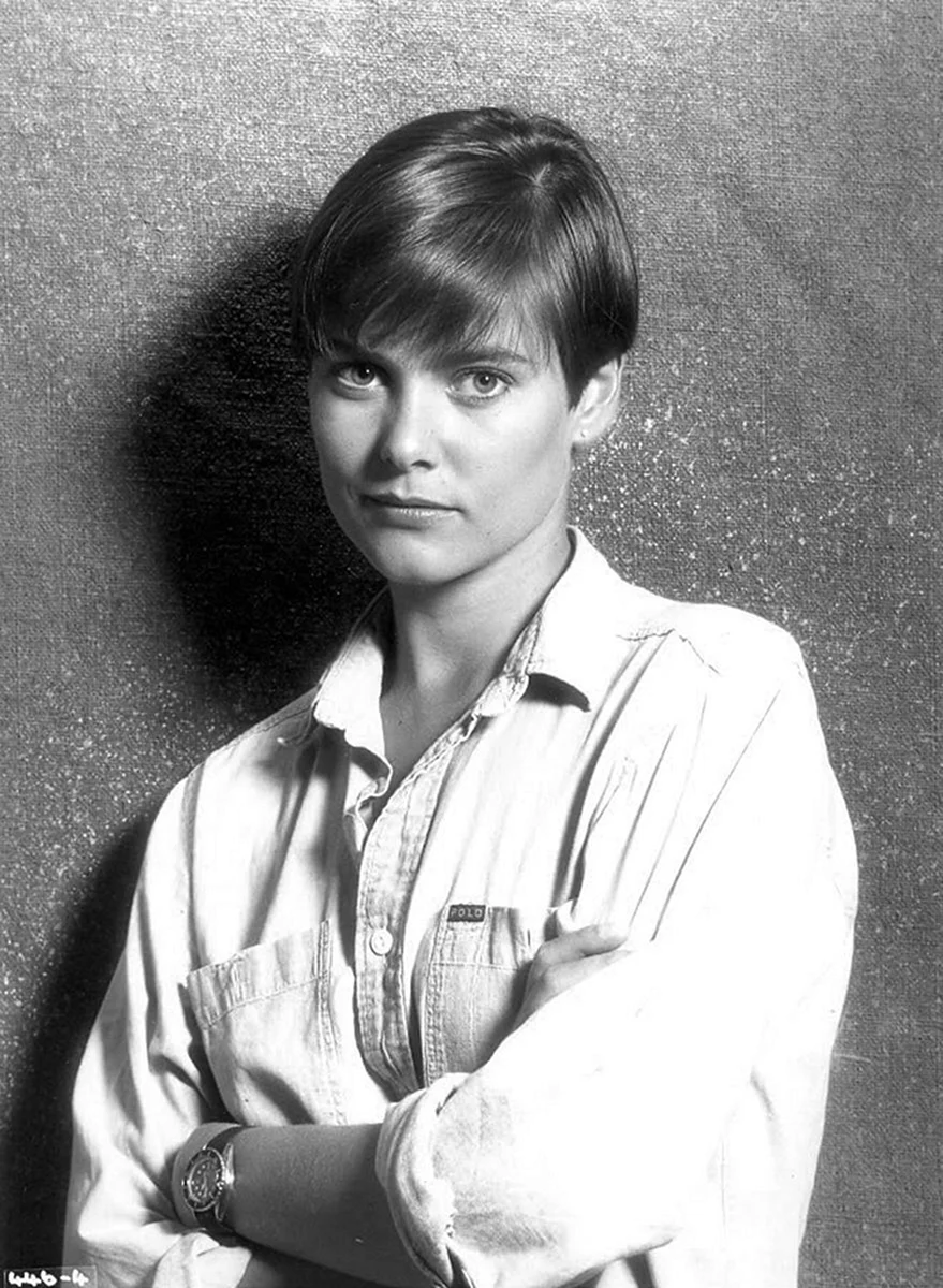 Carey Lowell