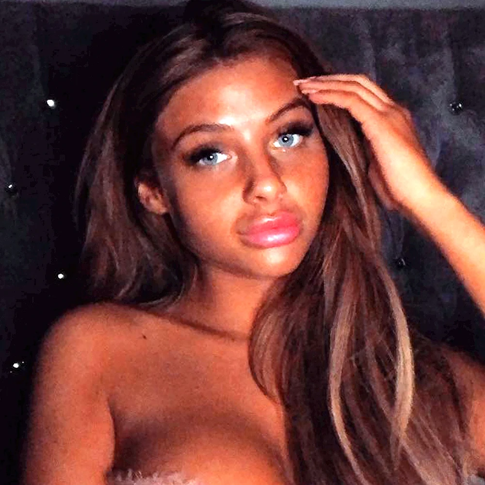 Chloe Sutton