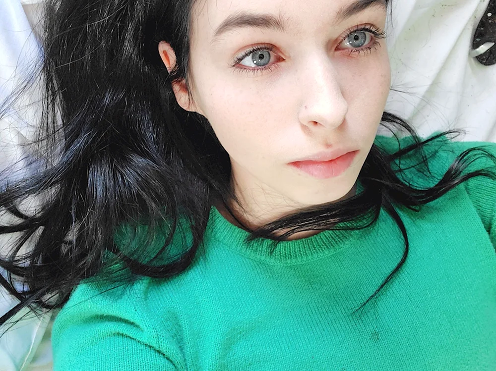 Dawn Willow selfie