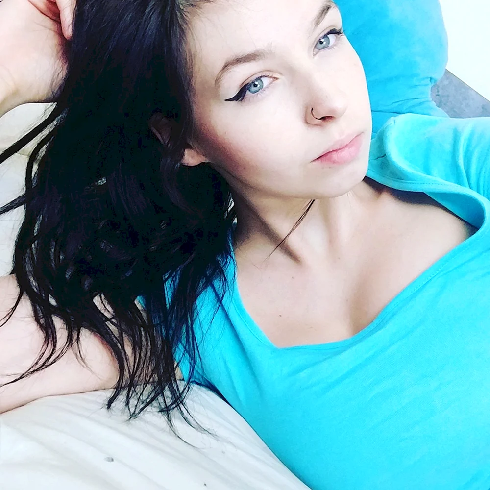 Dawn Willow selfie