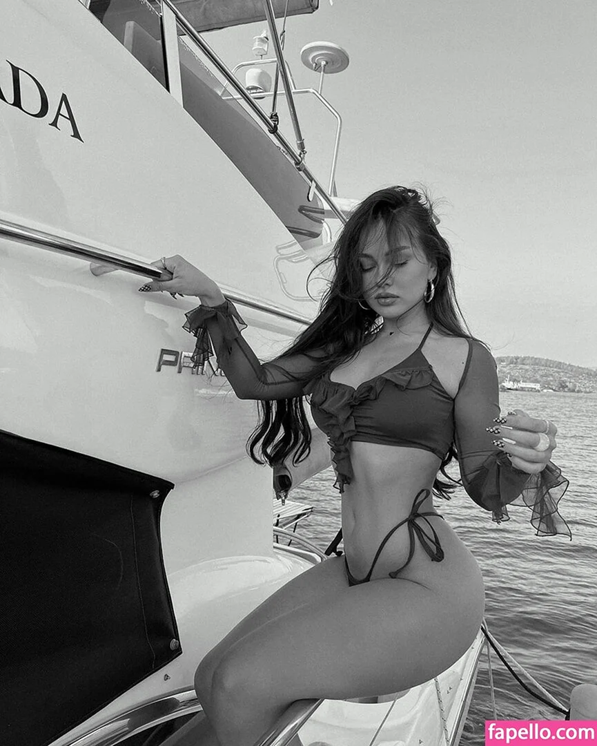Doina BARBANEAGRA грудь