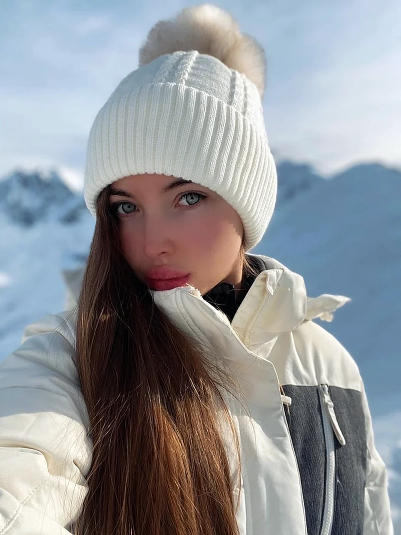 Екатерина Златова