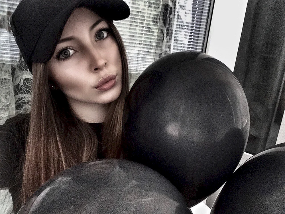Екатерина Златова