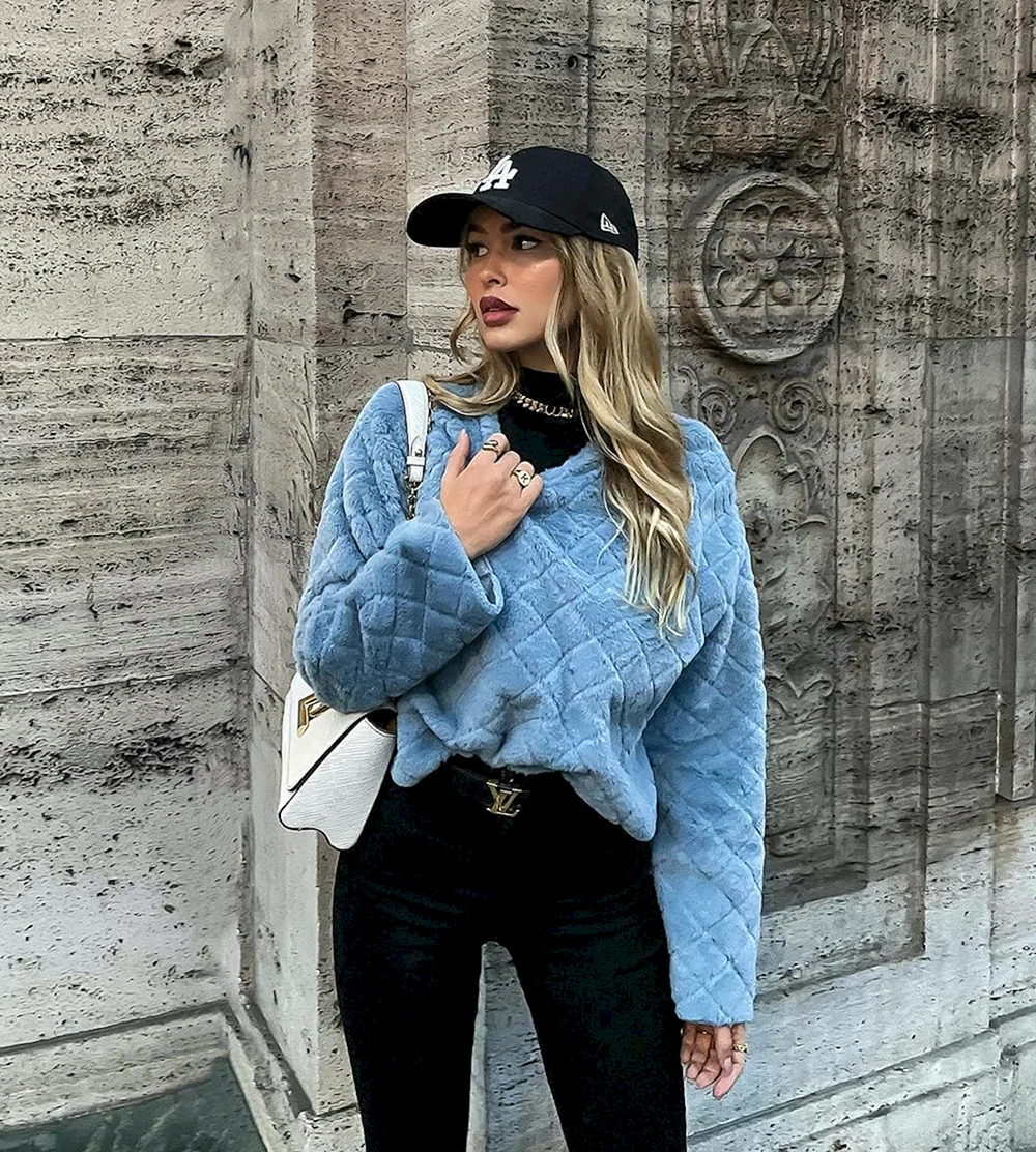 Elena kamperi модель