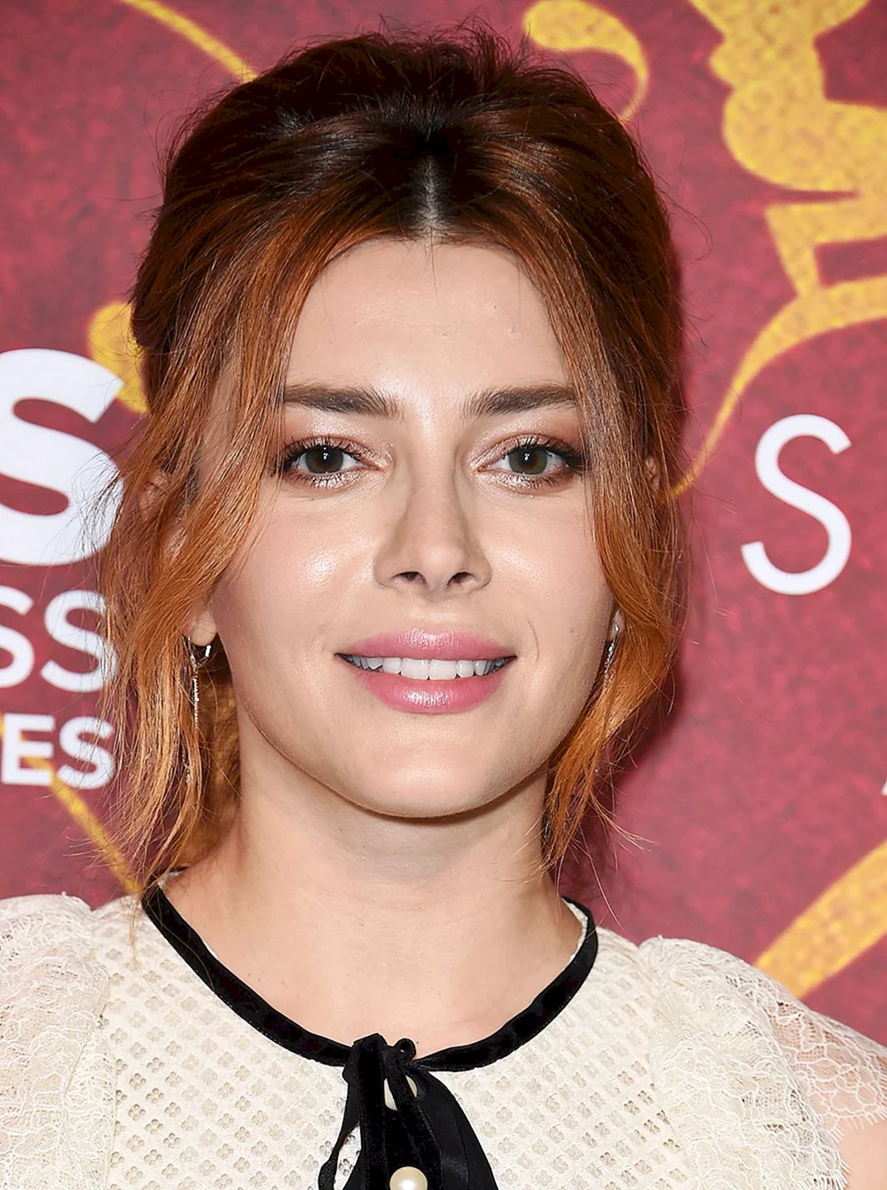 Elena Satine