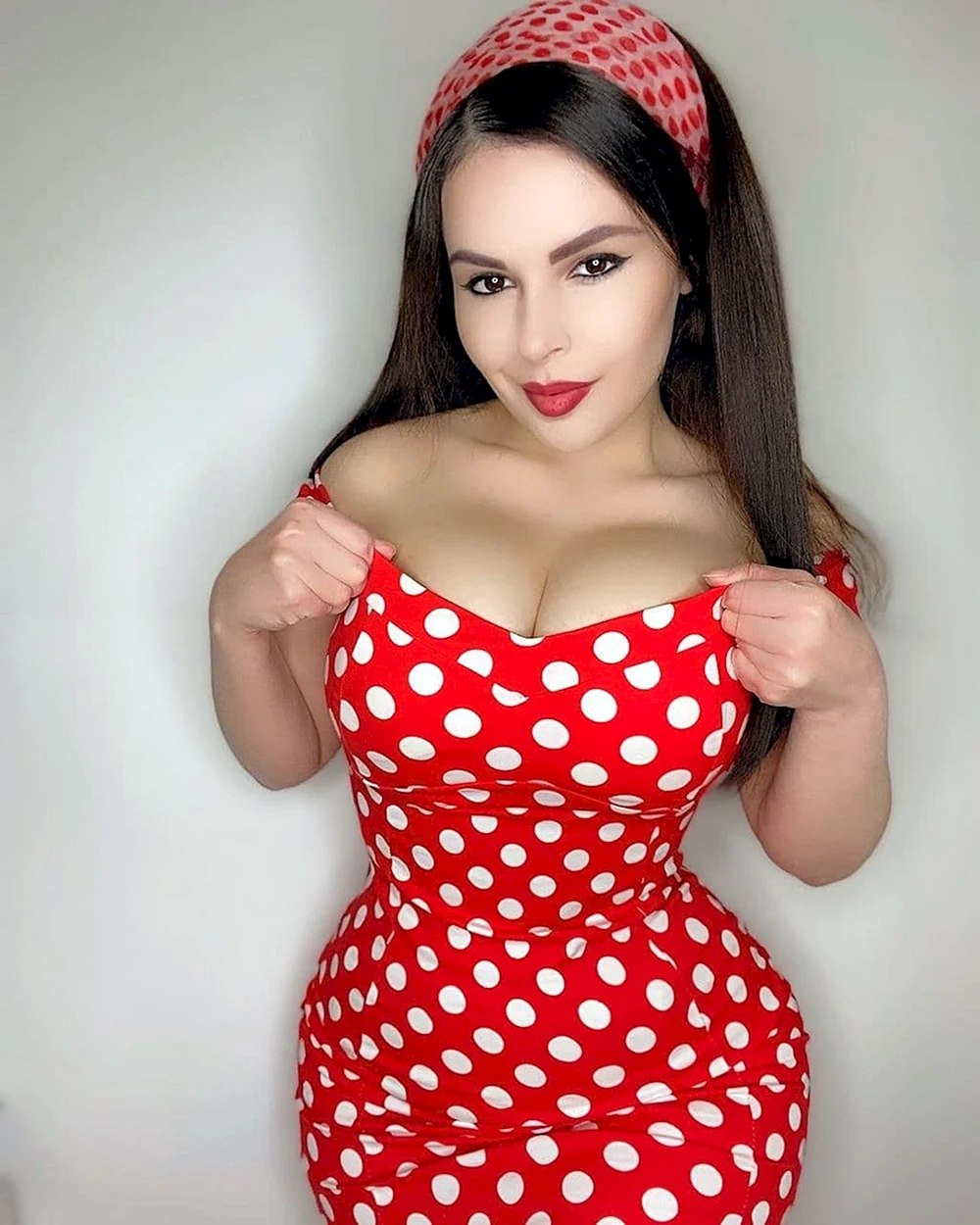 Элиза Симонян