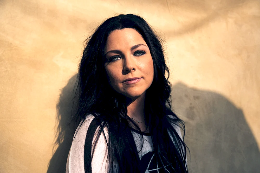 Evanescence вокалистка