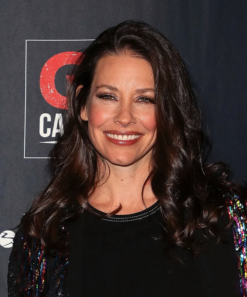 Evangeline Lilly long hairs