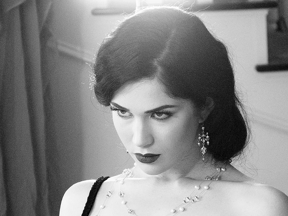 Evelyn Claire