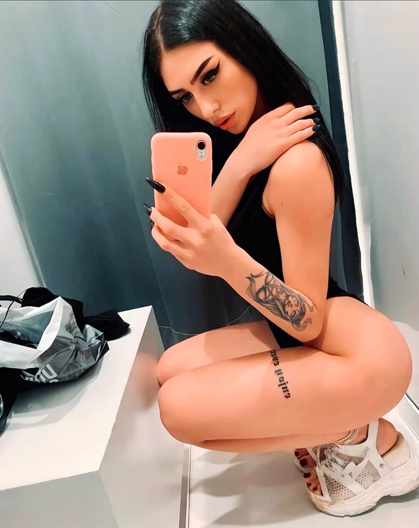 Яна Якушева сливы
