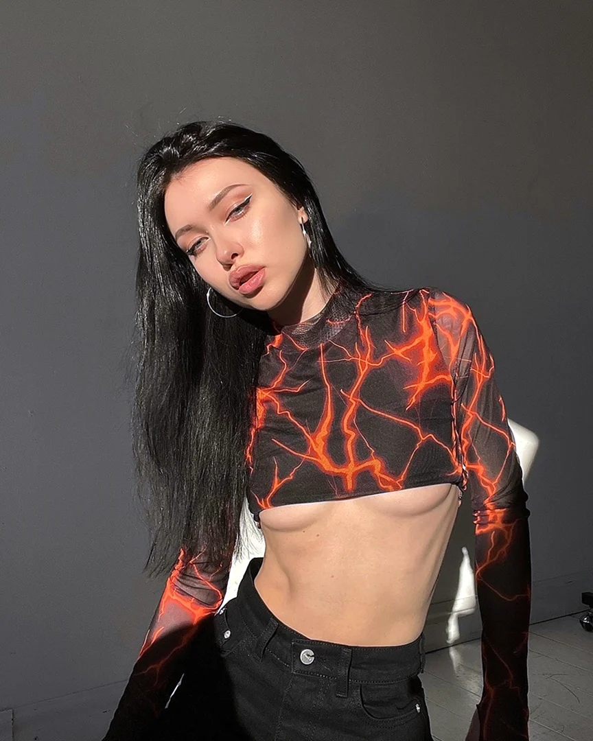 Юлия Юрасова girlwalkingonfire