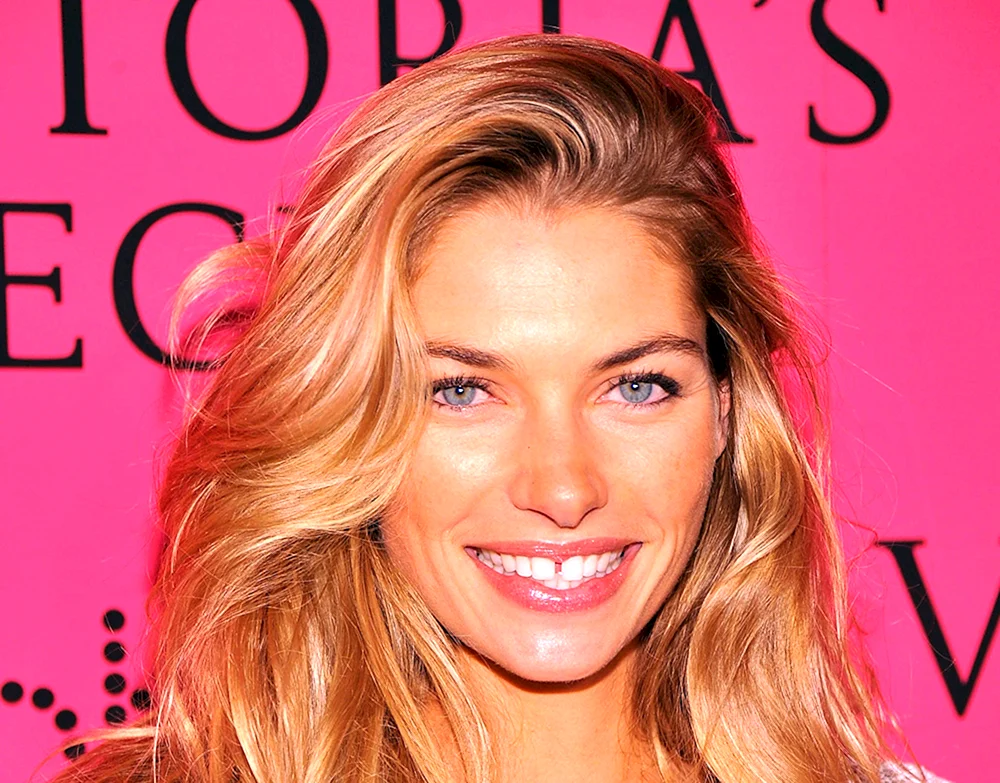Jessica Hart