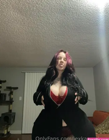 Jexkaawolves @jexkaawolves голая секси фото