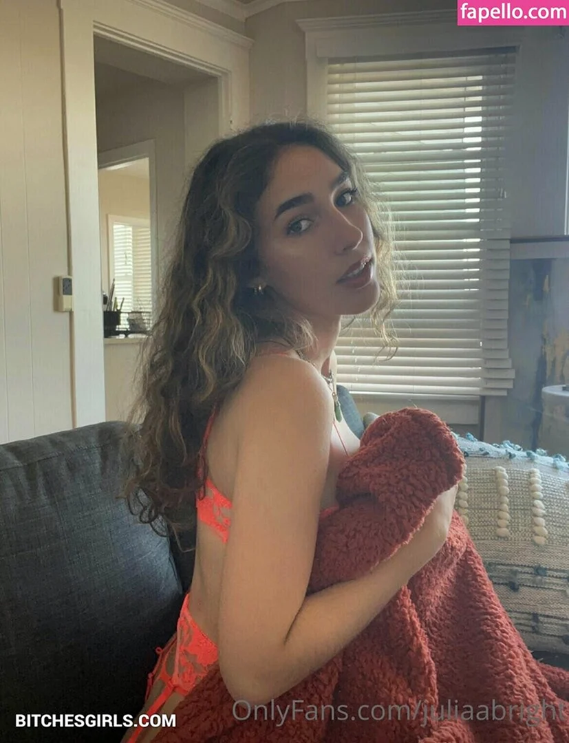 Julia Merekoulias