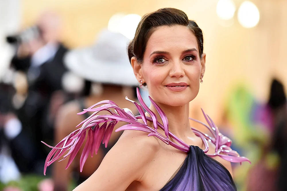 Katie holmes