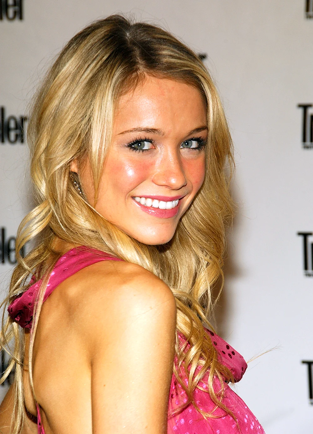 Katrina Bowden фото