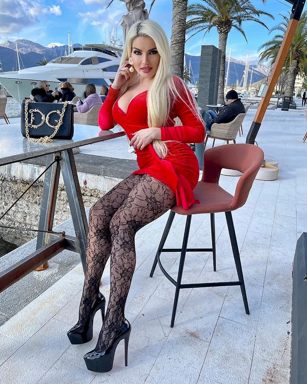 Хелена Юникат