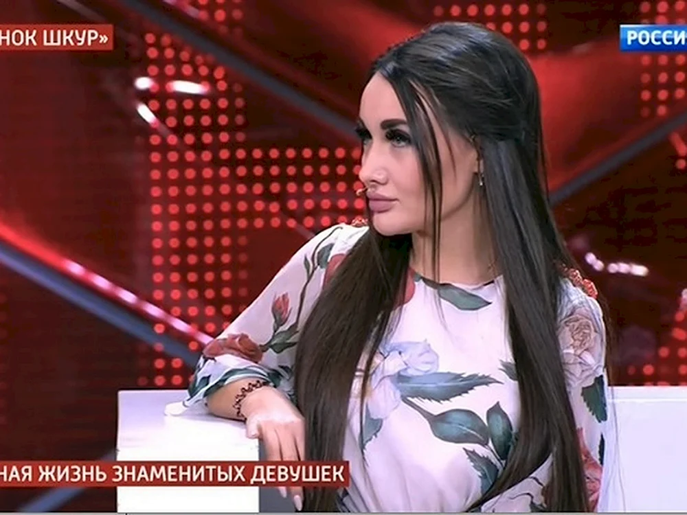 Кира Майер 2019