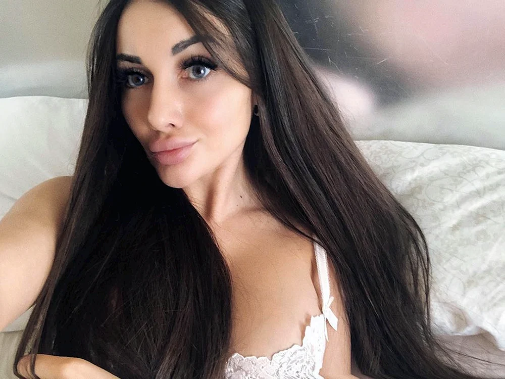 Кира Майер Kira Mayer