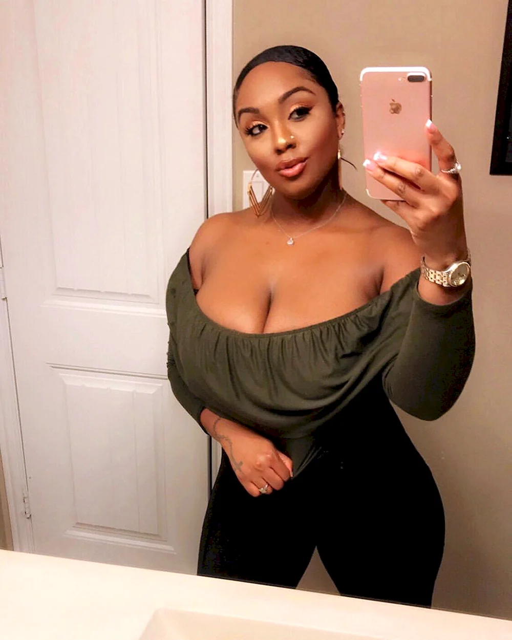 Лейтон Бентон Layton Benton ass