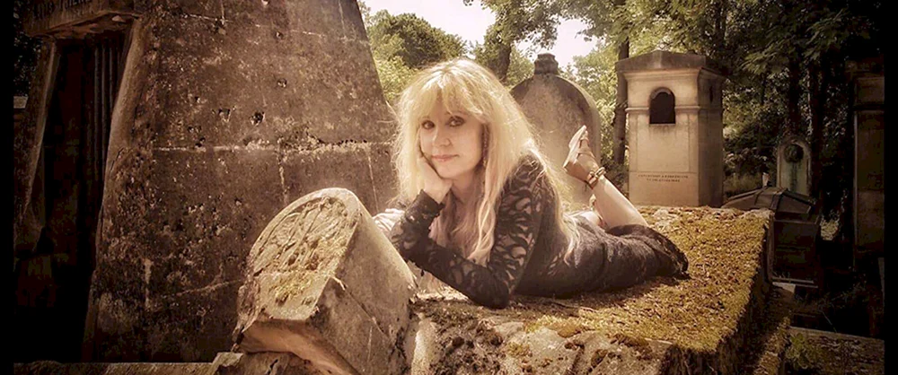 Linnea Quigley