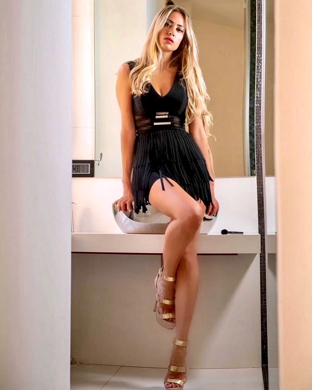 Мартина Стелла Martina Stella