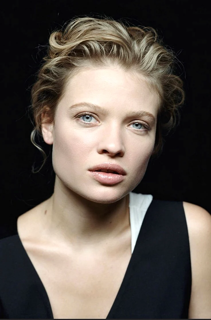 Мелани Тьерри Mélanie Thierry